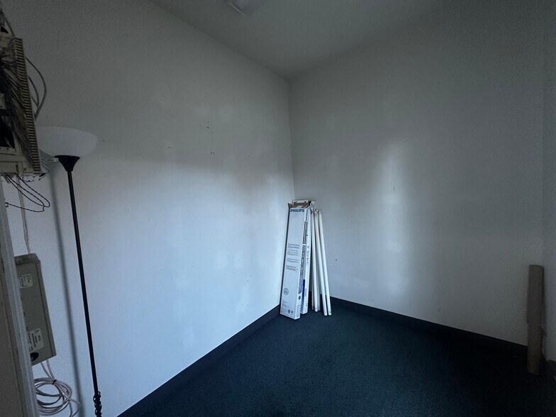 More Photos Of 1302 SE 25th Loop, Ocala Medical For Lease