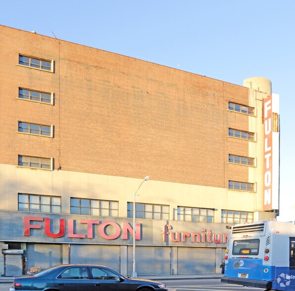More Photos Of 166-36 Jamaica Ave, Jamaica General Retail For Lease