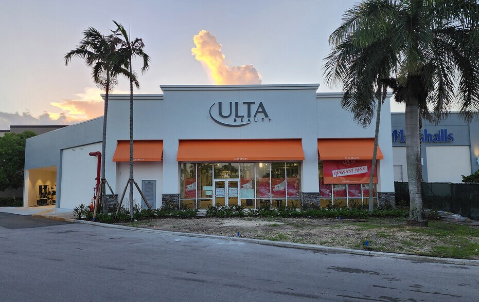 More Photos Of 7795 W Flagler St, Miami Unknown For Lease