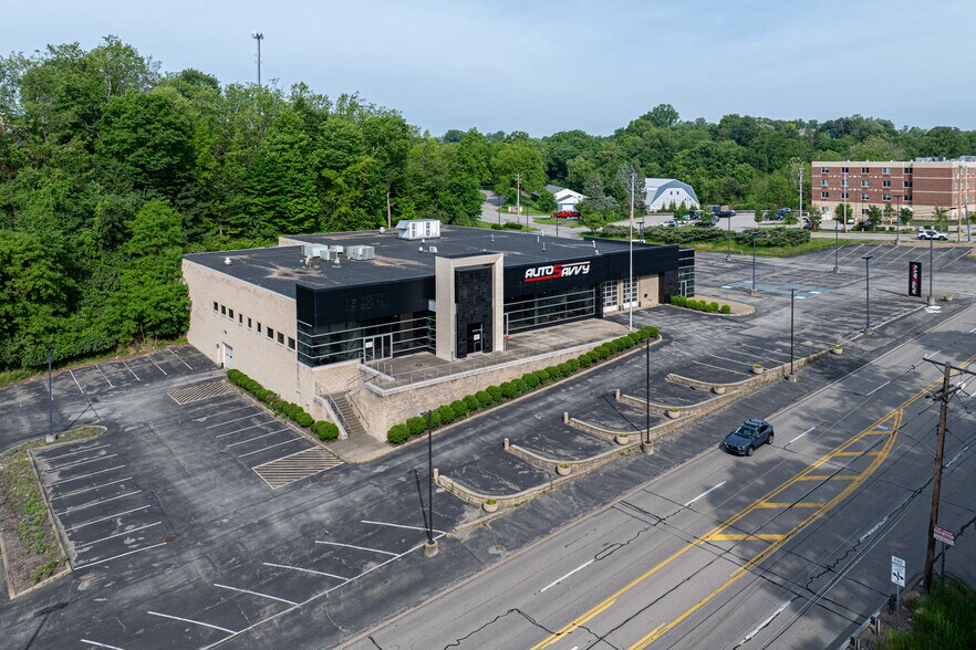 More Photos Of 4800 Clairton Blvd, Pittsburgh Auto Dealership For Lease