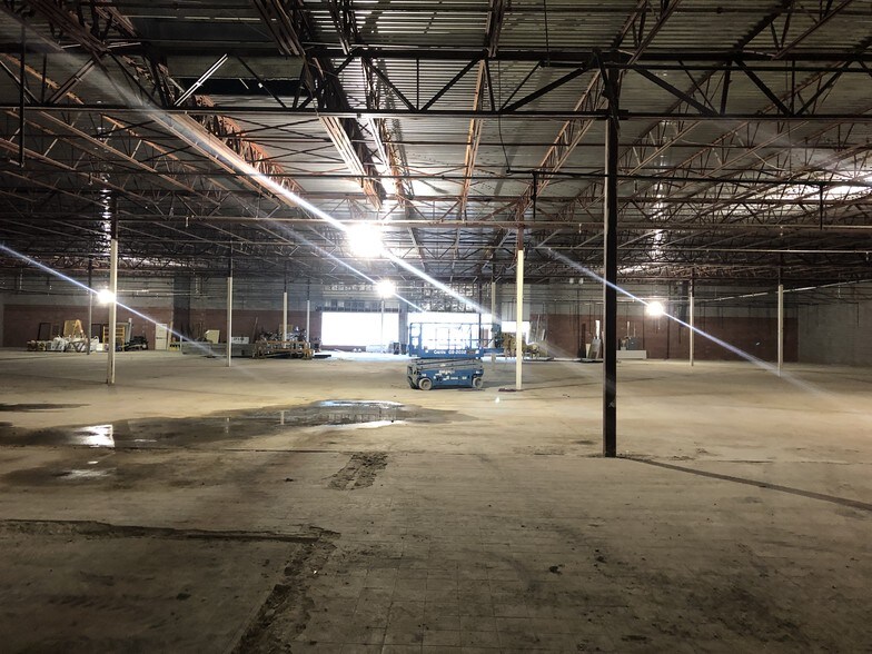 More Photos Of 9105 Hickory Flat Hwy, Woodstock Unknown For Lease