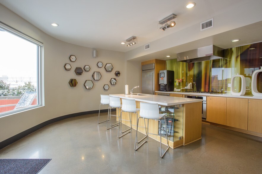 More Photos Of 2424-2434 W Caithness Pl, Denver Apartments For Lease