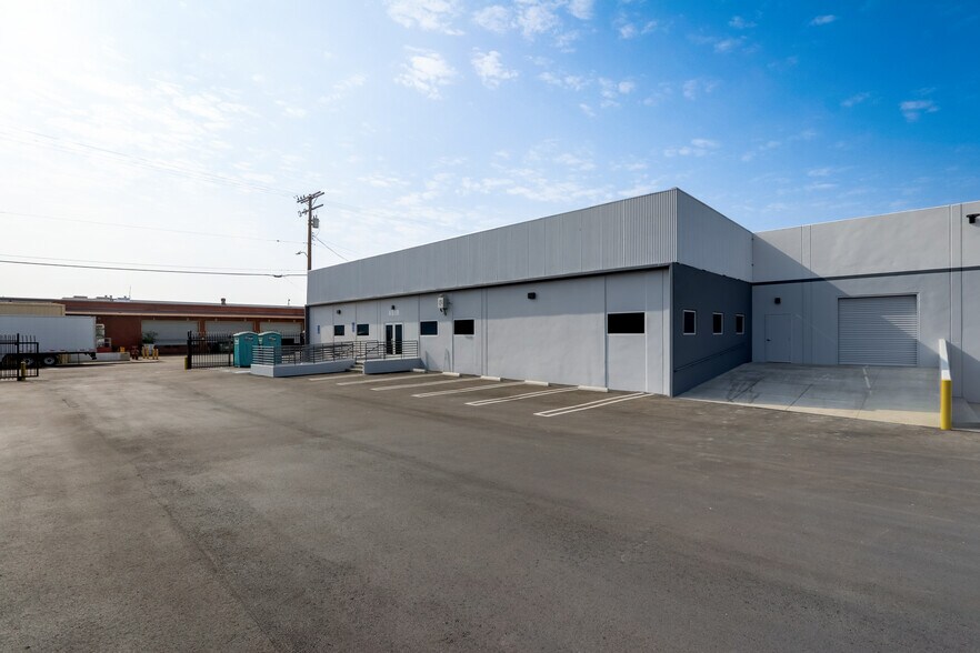 More Photos Of 4519 Everett Ave, Vernon Manufacturing For Lease