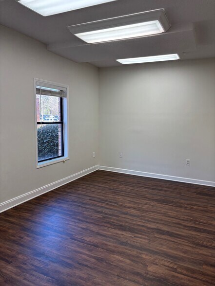 More Photos Of 86 Timber Creek Dr, Cordova Medical For Lease