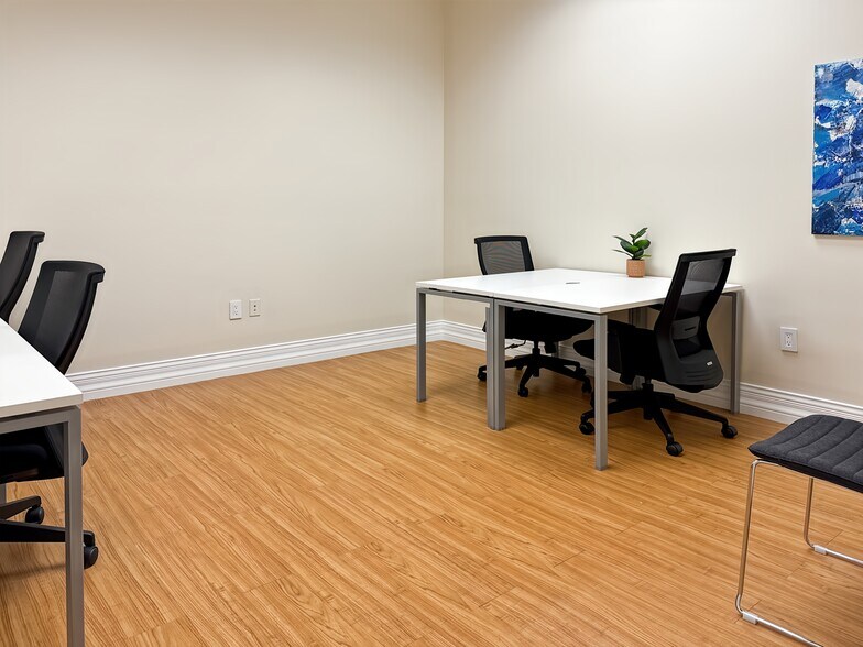 More Photos Of 3501 N Ocean Dr, Hollywood Coworking Space