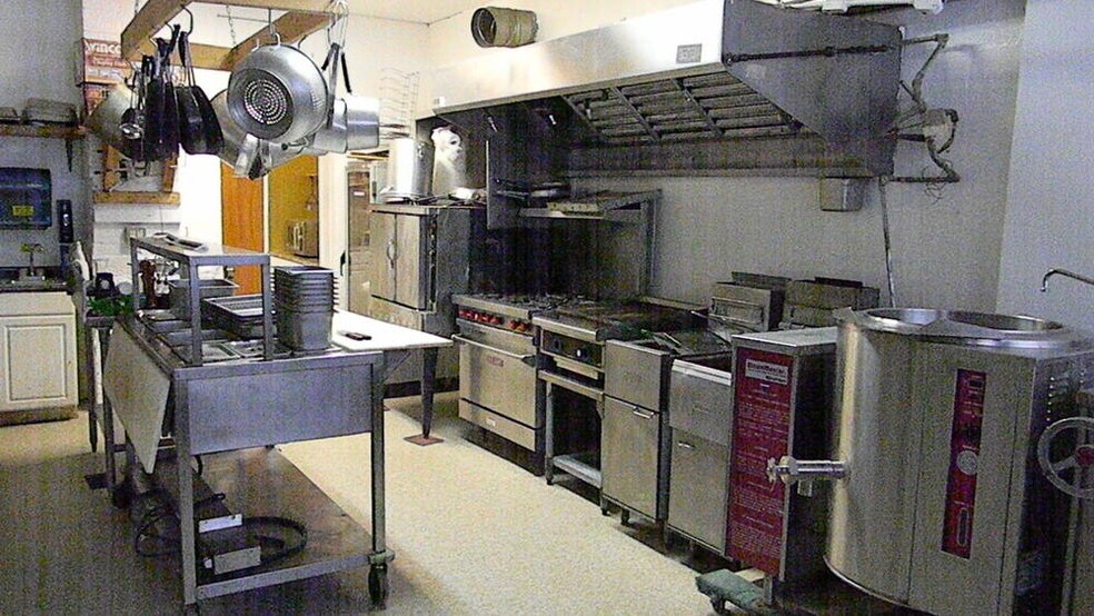 More Photos Of 5959 Main, Olcott Bar For Lease