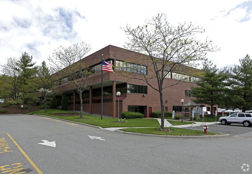 Primary Photo Of 960 MacArthur Blvd, Mahwah Office For Lease