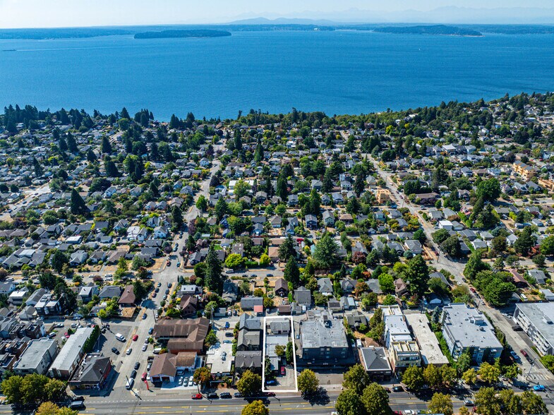 More Photos Of 5639 California Ave SW, Seattle Office For Sale