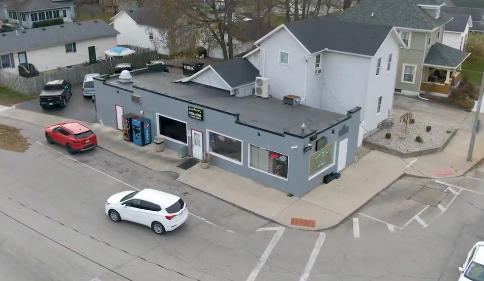 Primary Photo Of 101 Pine St, Greenville Restaurant For Sale