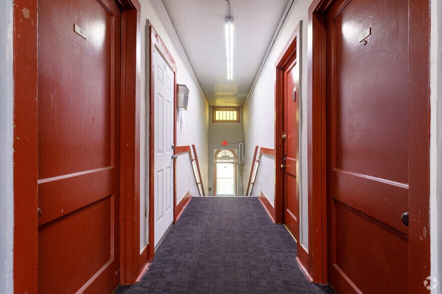 More Photos Of 1300 Porter St, Dearborn Apartments For Sale