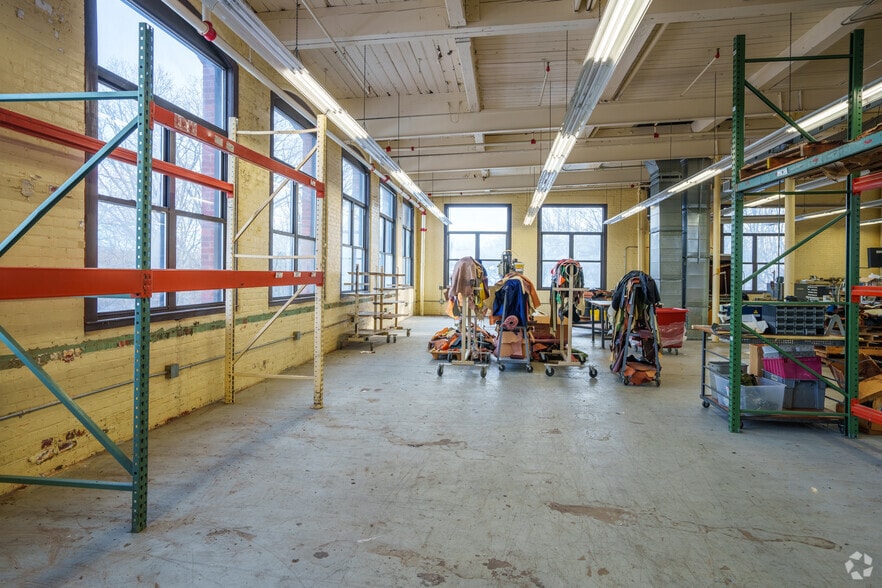 More Photos Of 60 Fremont St, Worcester Warehouse For Lease