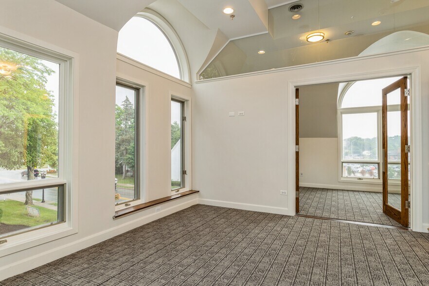 More Photos Of 330 E Main St, Barrington Office For Lease