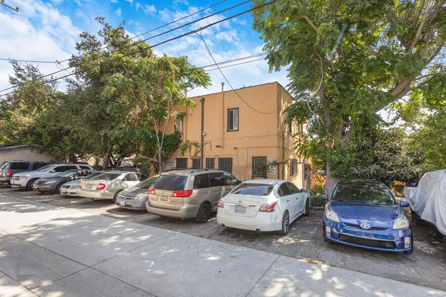 More Photos Of 943 S Bonnie Beach Pl, Los Angeles Apartments For Sale