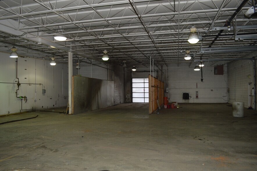 More Photos Of 3555-3559 W Wright St, Boise Light Manufacturing For Lease