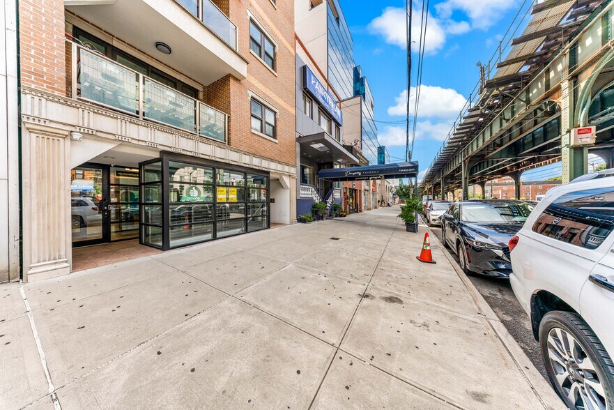 More Photos Of 2311 31st St, Astoria Storefront Retail Residential For Lease