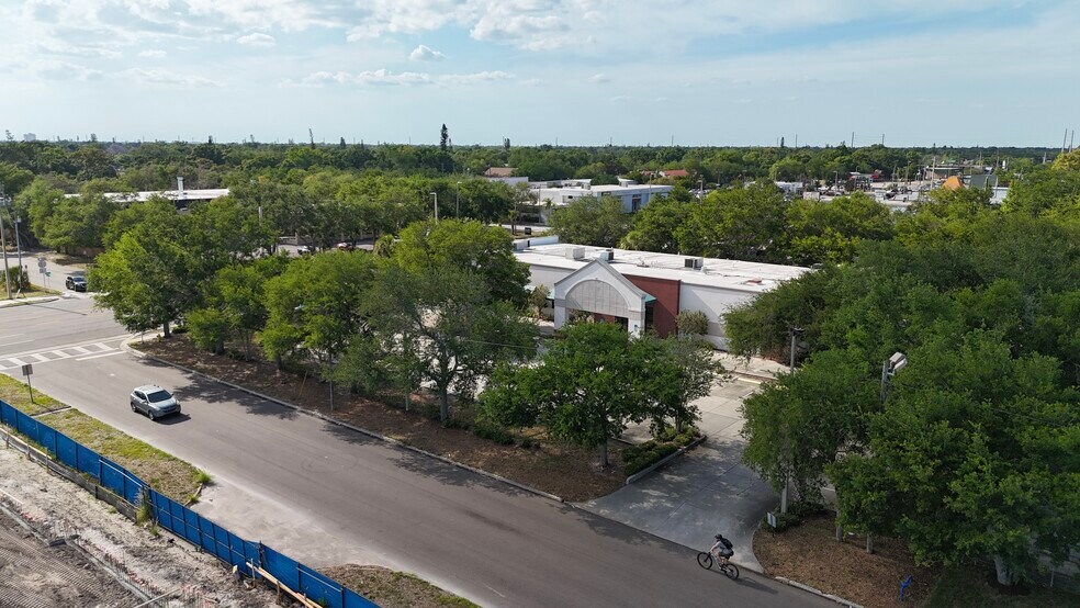 More Photos Of 650 34th St S, Saint Petersburg Medical For Sale