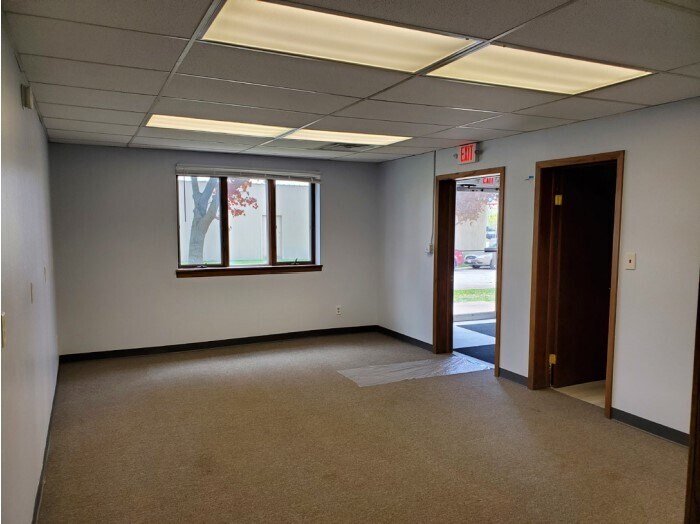 More Photos Of 4551 N 125th St, Butler Warehouse For Lease