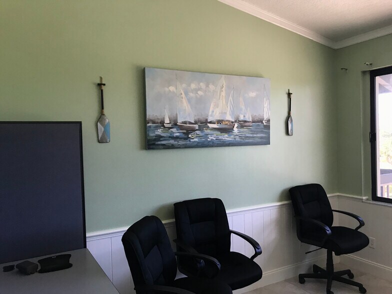 More Photos Of 2210 S Front St, Melbourne Office For Lease