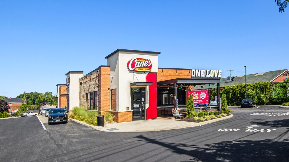 Primary Photo Of 21330 Center Ridge Rd, Rocky River Fast Food For Sale