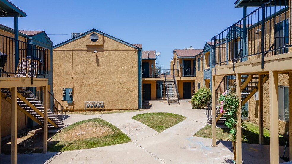 More Photos Of 1010 Beale Ave, Bakersfield Apartments For Sale