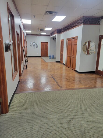 More Photos Of 105-119 Sprague Ave, Middletown Manufacturing For Sale
