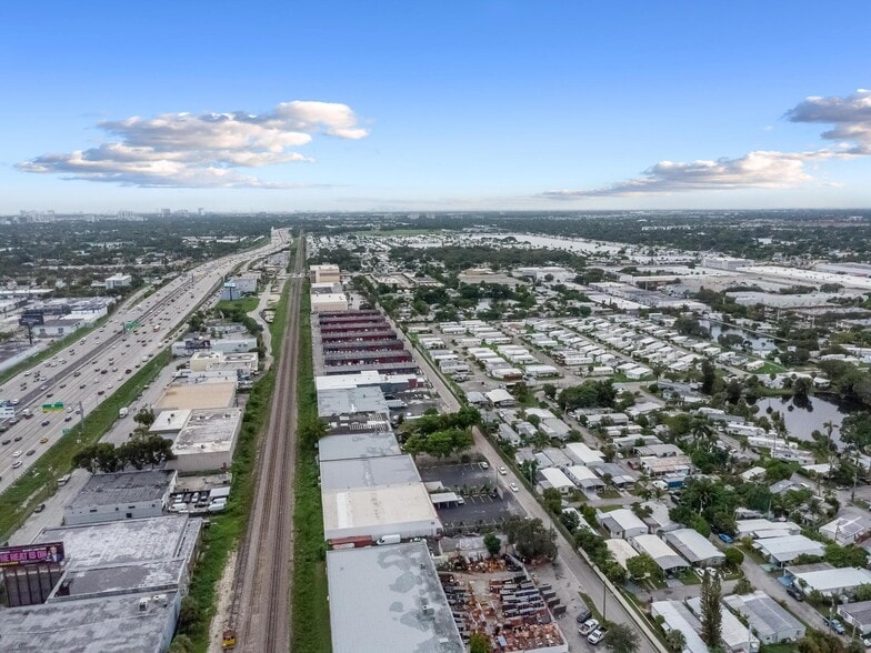 More Photos Of 2111 SW 31st Ave, Hallandale Beach Warehouse For Sale