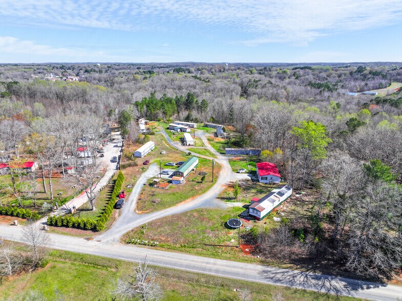 Primary Photo Of 4697 Roundleaf Rd, Ramseur Multifamily For Sale