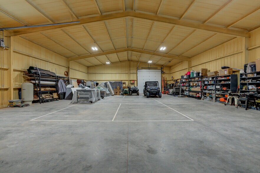 More Photos Of 604 E County Road 7200, Lubbock Office Residential For Sale