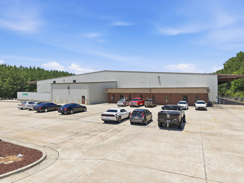 More Photos Of 1526 S Brightleaf Blvd, Smithfield Warehouse For Lease