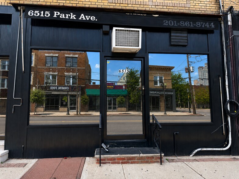 Primary Photo Of 6515 Park Ave, West New York Coworking Space