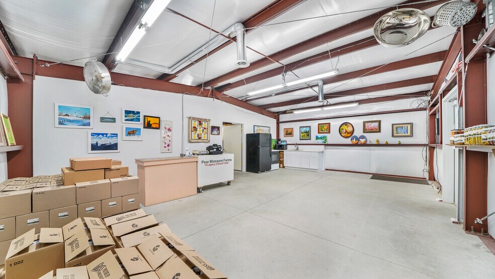 More Photos Of 3376 C Rd, Palisade Specialty For Sale