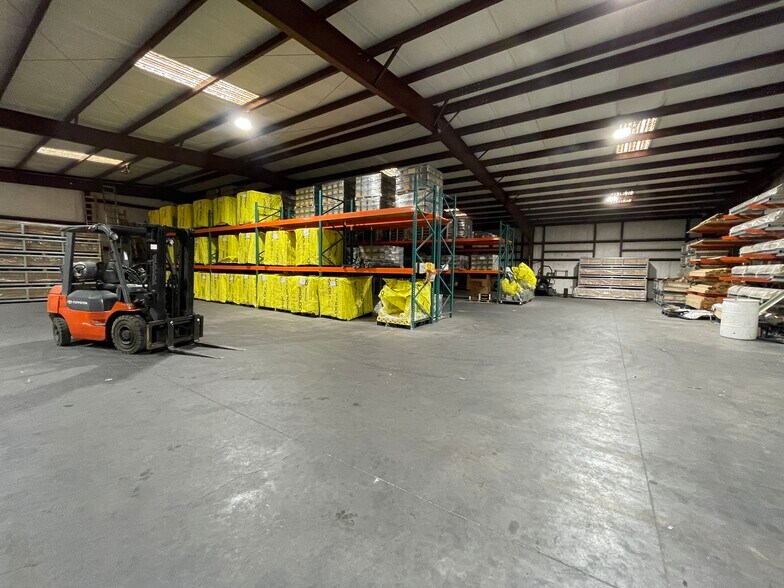 More Photos Of 4680 Lake Industrial Blvd, Tavares Warehouse For Sale