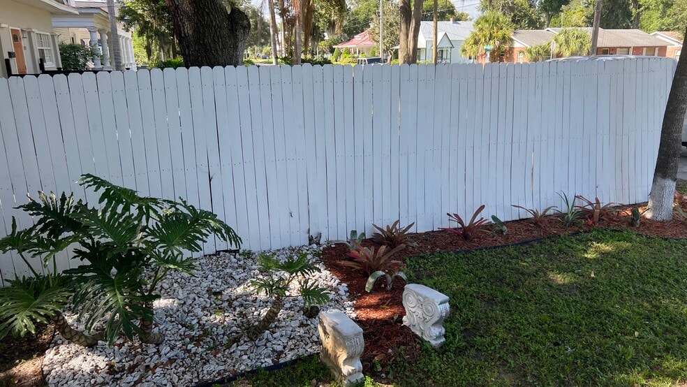 More Photos Of 520 S Broadway Ave, Bartow Apartments For Sale