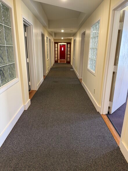 More Photos Of 547 Ponce De Leon Ave, Atlanta Office For Sale