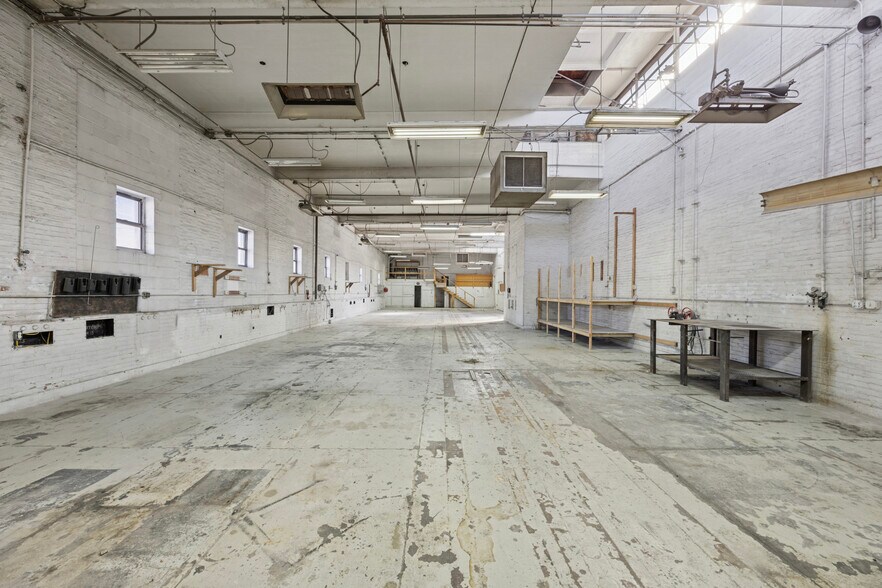 More Photos Of 5223 Torresdale Ave, Philadelphia Auto Repair For Lease