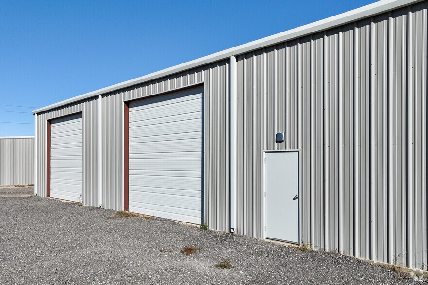 More Photos Of 5640 Eden Rd, Kennedale Unknown For Lease