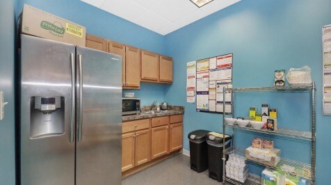 More Photos Of 400 E 22nd St, Lombard Office For Lease