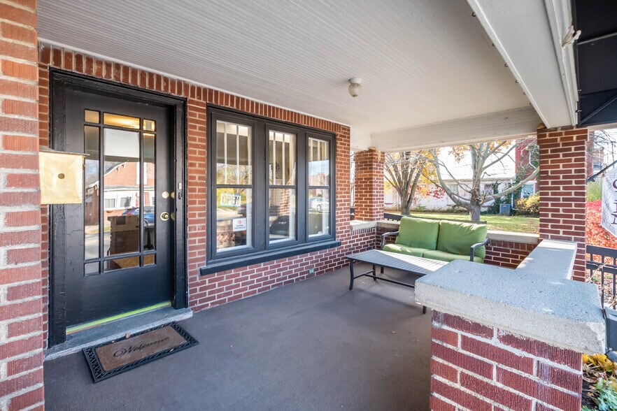 More Photos Of 179 E Main St, Plain City Loft Creative Space For Lease