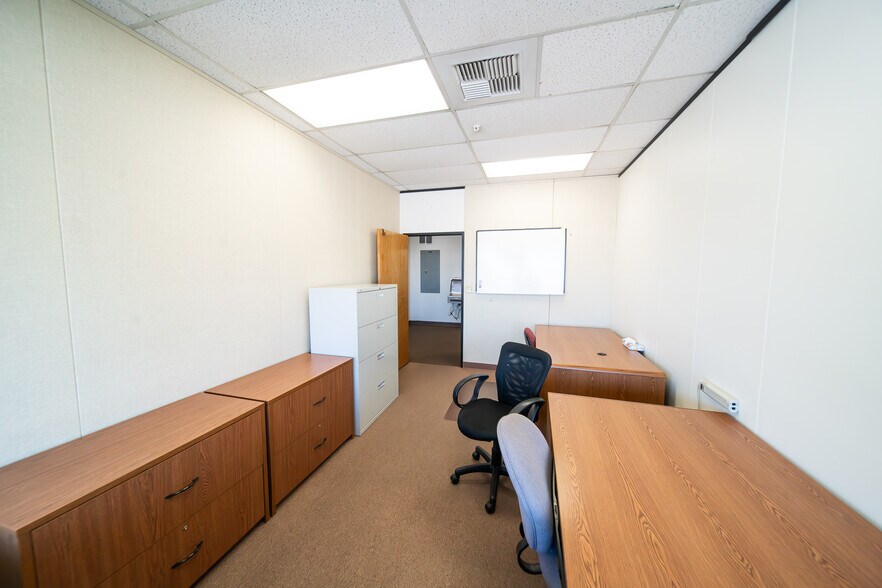 More Photos Of 1550 N Norma St, Ridgecrest Office For Lease