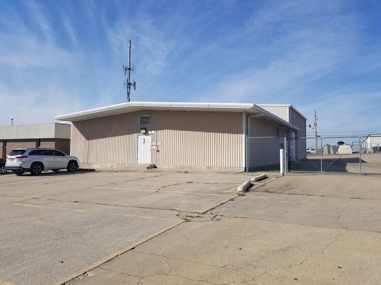 More Photos Of 502-608 N Redbud Ave, Broken Arrow Unknown For Lease