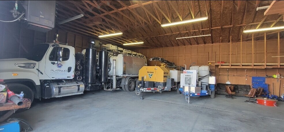 More Photos Of 650 S 7th St, Chowchilla Industrial For Sale