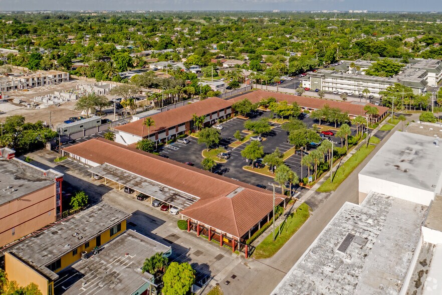 More Photos Of 4100 S Hospital Dr, Plantation Medical For Lease