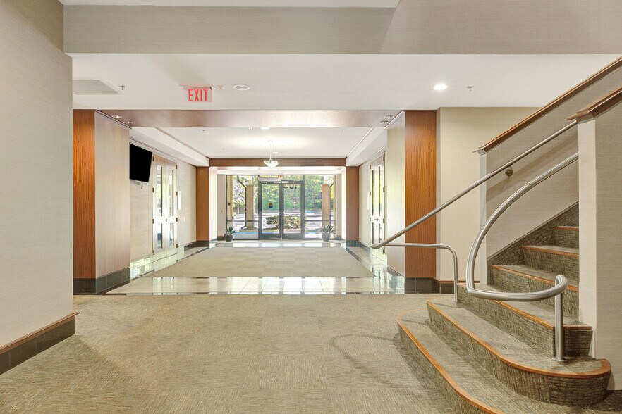 More Photos Of 1045 Southcrest Dr, Stockbridge Medical For Lease