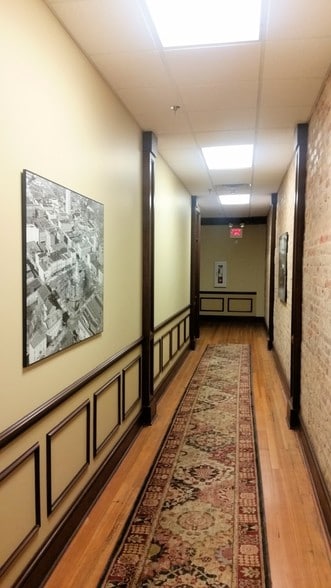 More Photos Of 116 Jefferson St S, Huntsville Office For Lease