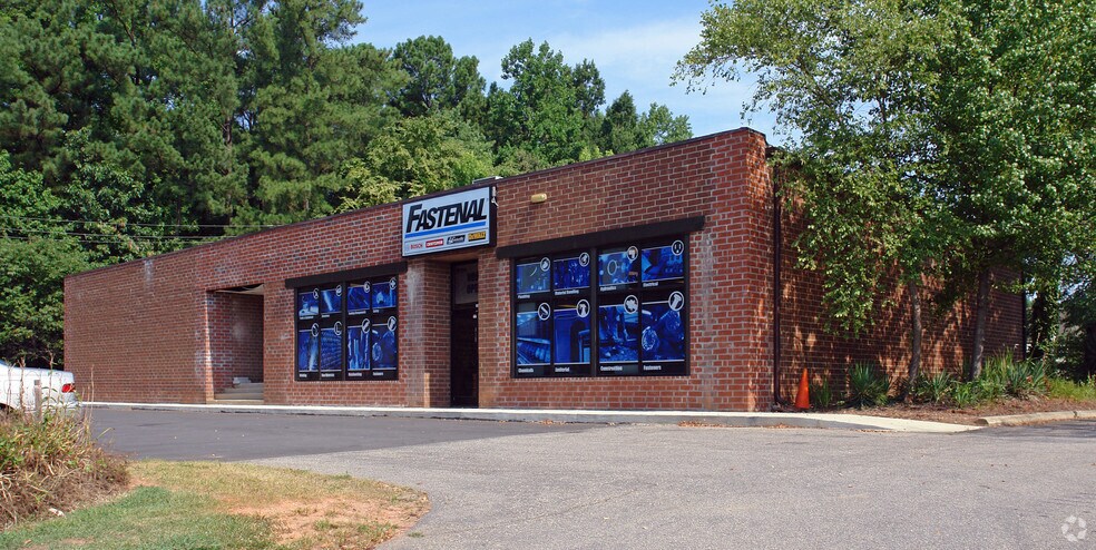 More Photos Of 5706 Chapel Hill Rd, Raleigh Office For Lease