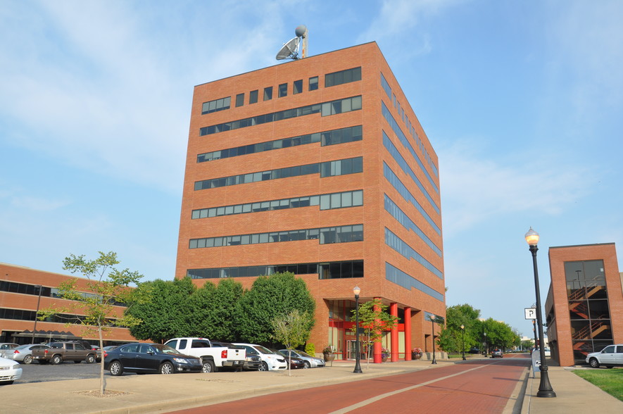 Primary Photo Of 20 NW 1st St, Evansville Office For Lease