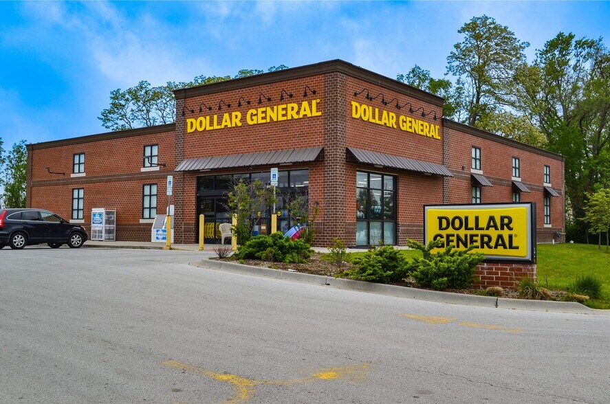 Primary Photo Of 1030 Main St, Crete Freestanding For Sale