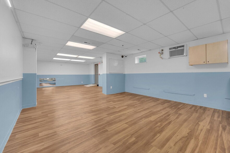 More Photos Of 309 Vine St, Camden Daycare Center For Sale