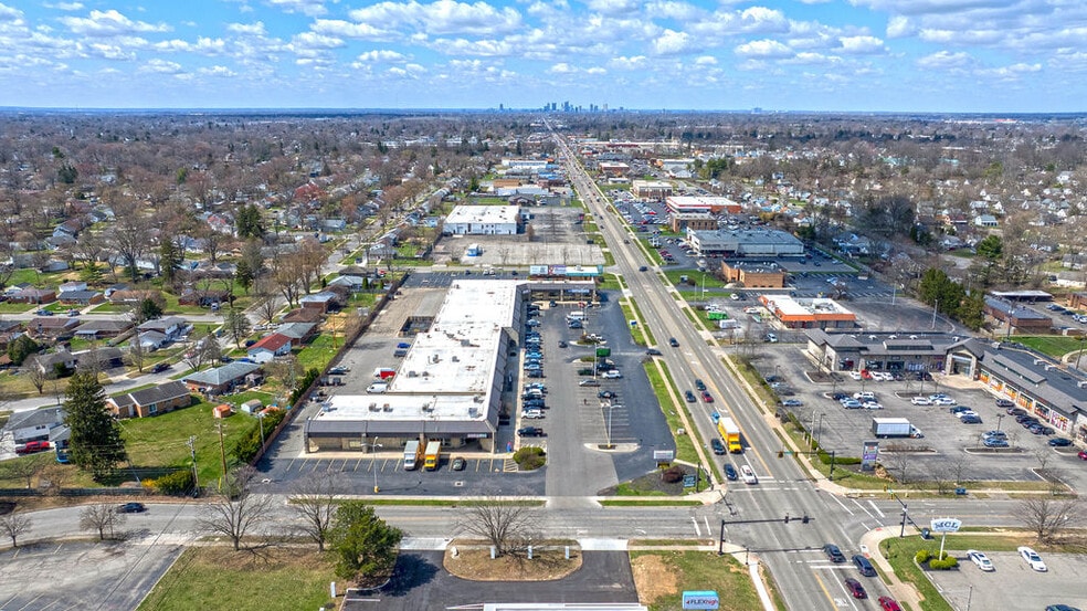 More Photos Of 5091-5139 E Main St, Columbus Storefront For Lease