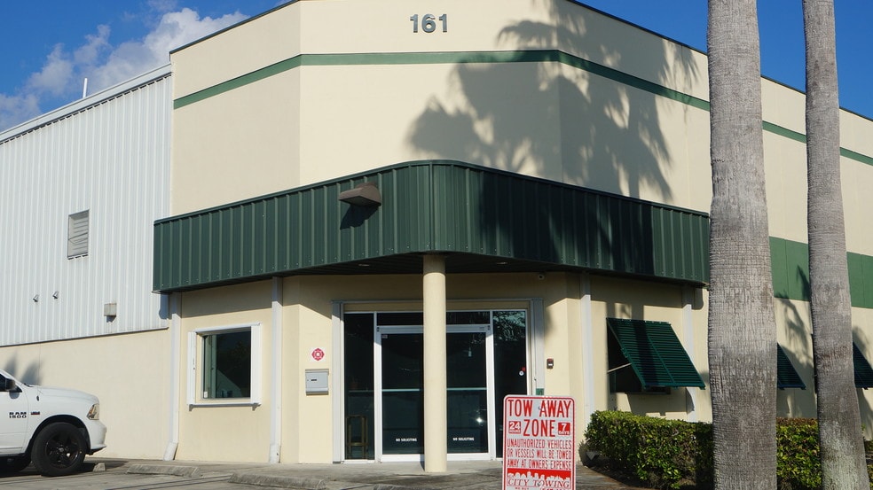 More Photos Of 161 Commerce Rd, Boynton Beach Warehouse For Sale